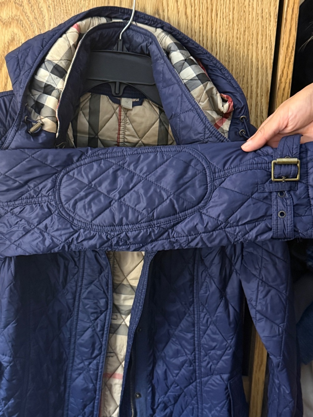 Burberry Navy Long Coat with belt with Plaid Lining - Picture 2 of 5